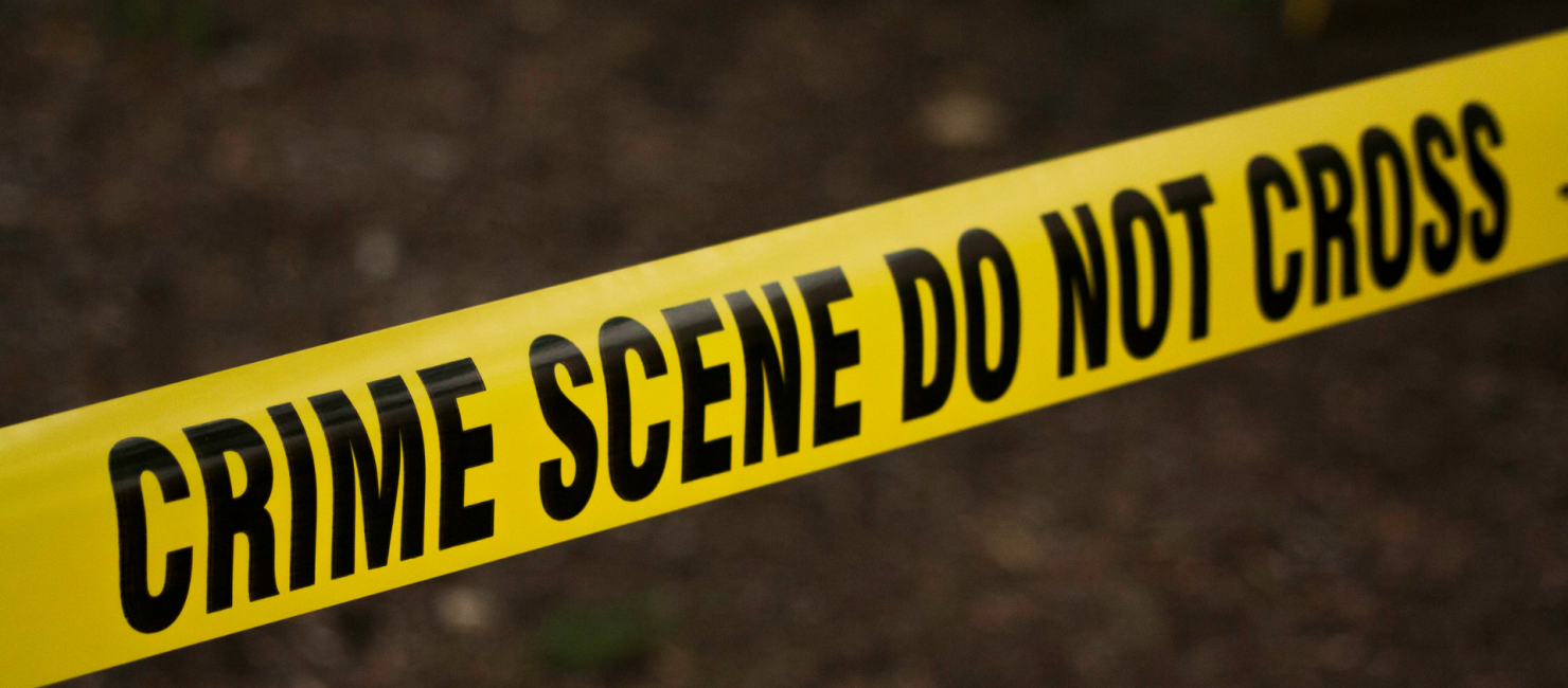 Absperrband eines Tatorts in gelb